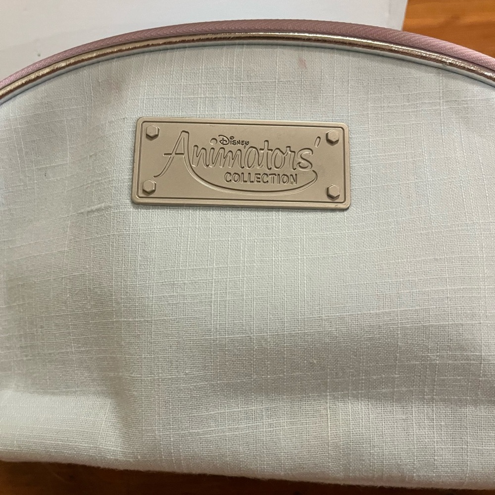 Disney Animators Collection Tinkerbell make up bag - Picture 8 of 11